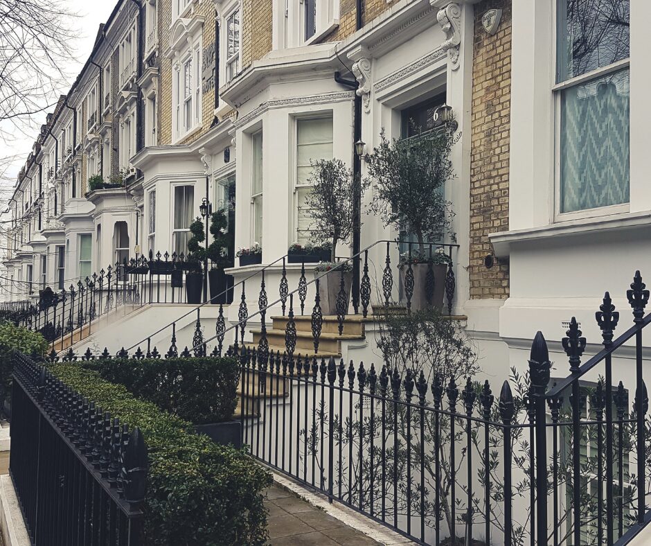Loft conversion by builders in Kensington