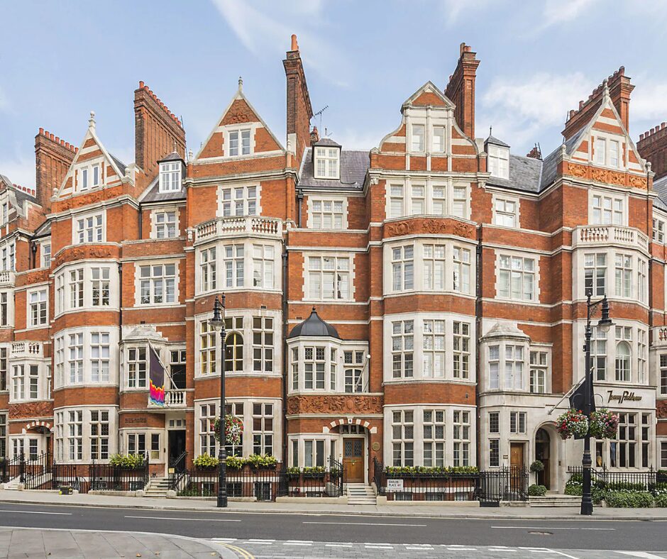 Refurbishment by luxury builders in London